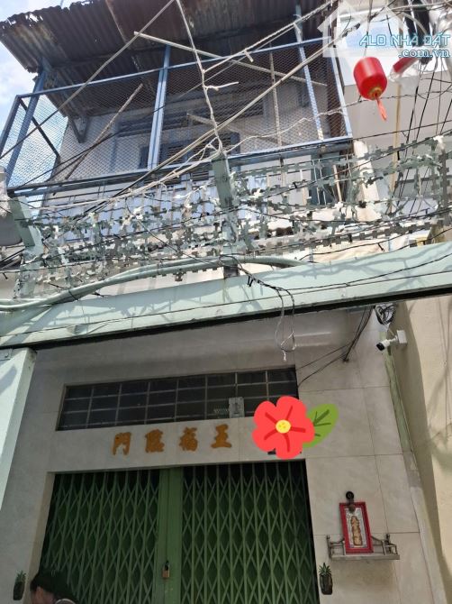 Bán nhà Tùng Thiện Vương Quận 8, 43m2, 3 tầng, tiện xây mới. - 2