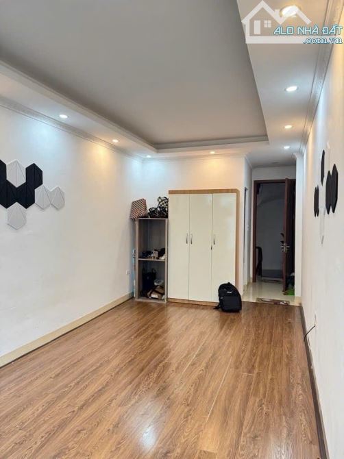 Bán nhà Xuân Đỉnh, 37m, 5 tầng, 8.5 tỷ. Ngõ thông khu đô thị, cách ô tô tránh 20m - 2