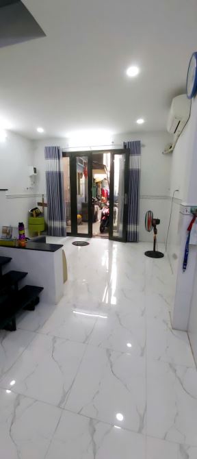 Bán Nhà Tôn Đản P.8 Quận 4 35m2 2 Tầng Nhà Mới Giá Chỉ Nhỉnh 3 Tỷ - 2