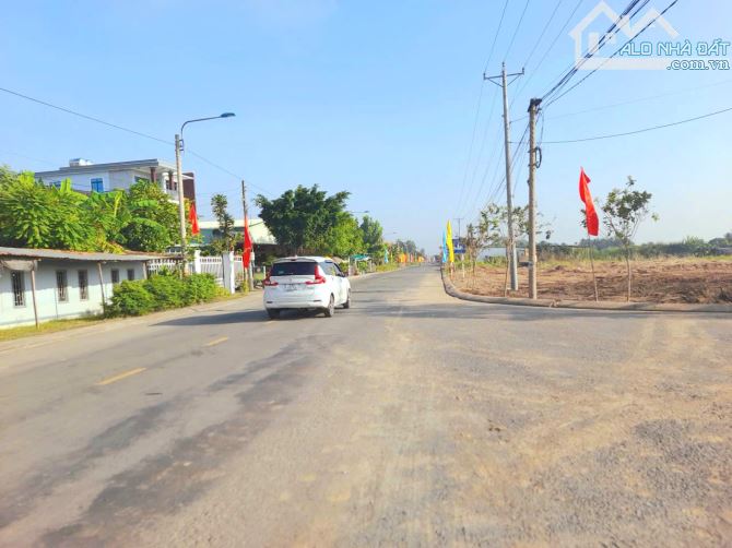 Hàng Vip, 202m2 đất ở ngay trung tâm Tân Trụ, chỉ 1.62 tỷ - 2