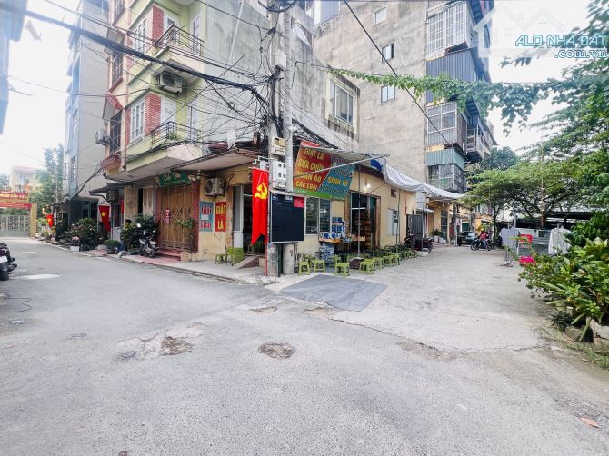 Bán nhà: Tầng 1 TT Cục đo lường Cổ Nhuế 2 BTL, oto, vỉa hè, 64m giá nhỉnh 3 tỷ - 2