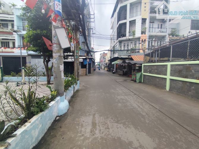 LẠC LONG QUÂN Q11.HIẾM BÁN -68M2 (4x17)💰7X TỶ- 3 TẦNG. ÔTÔ ĐẬU CỬA. ĐANG CHO THUÊ 14TR/ - 2