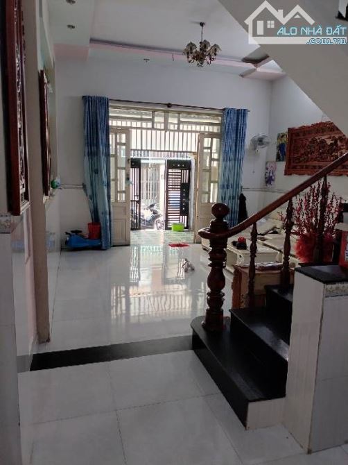 Bán nhà 2 tầng 9x22m, mt nhựa kề Nguyễn Thị Đành, Hóc Môn, hơn 7 tỷ - 2