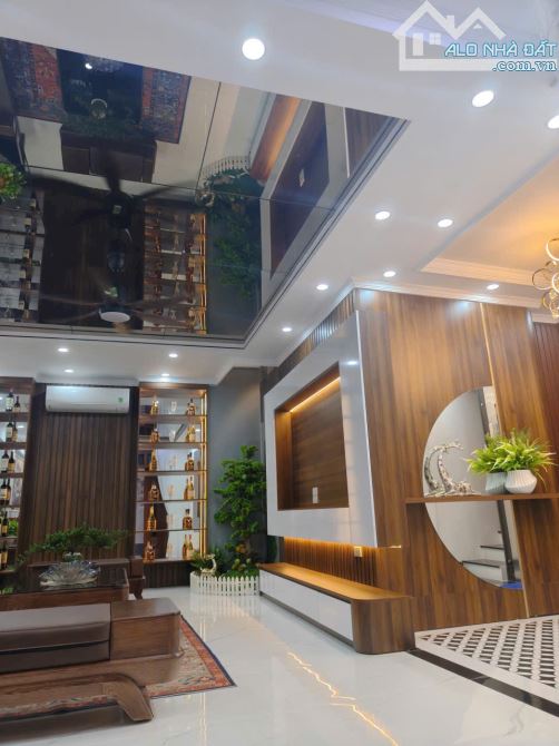 Đẳng cấp sang trọng, ngõ 409 Kim Mã, oto 20m, full nội thất thang máy, 46m2. Giá 15.5 tỷ - 2