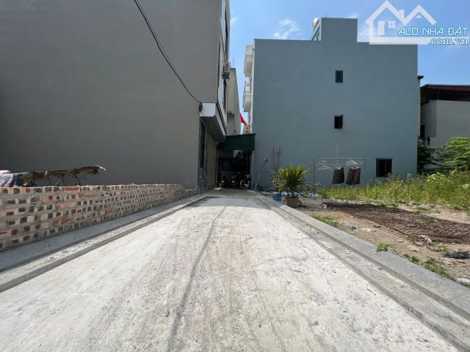 45M VÂN NỘI Ô TÔ VÀO TẬN ĐẤT - 7P đi CẦU NHẬT TÂN ,2P ra VÕ NGUYÊN GIÁP CHỈ NHỈNH 3 TỶ - 2