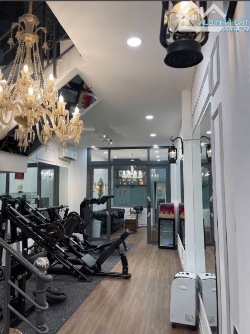 Q2, THẢO ĐIỀN - NHÀ MẶT TIỀN 80M2* 2 TẦNG, DÒNG TIỀN 12.000USD/N. GIÁ RẺ NHẤT KHU VỰC - 2