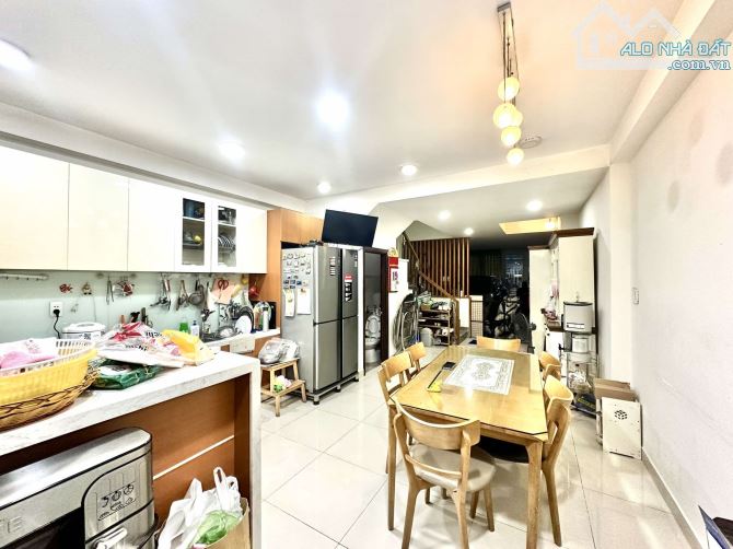 CHỦ ĐỊNH CƯ BÁN GẤP NHÀ NGUYỄN KIM, QUẬN 10. GIÁ 4,2TỶ/78M2. SỔ CHÍNH CHỦ HOÀN CÔNG ĐỦ - 2