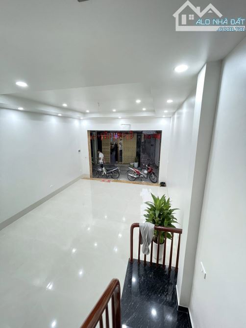 Bán nhà Tôn Đức Thắng, 46mx6 tầng, giá 17.3 tỉ, ngõ ô tô, kinh doanh đỉnh cao đa dạng - 2