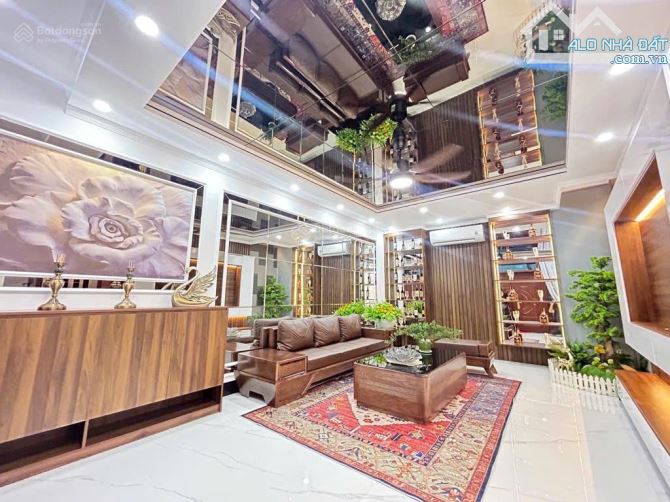 NHÀ ĐẸP KIM MÃ-20M RA PHỐ-THANG MÁY NỘI THẤT SANG TRỌNG 45M x 5 TẦNG KIÊN CỐ  15 TỶ - 2