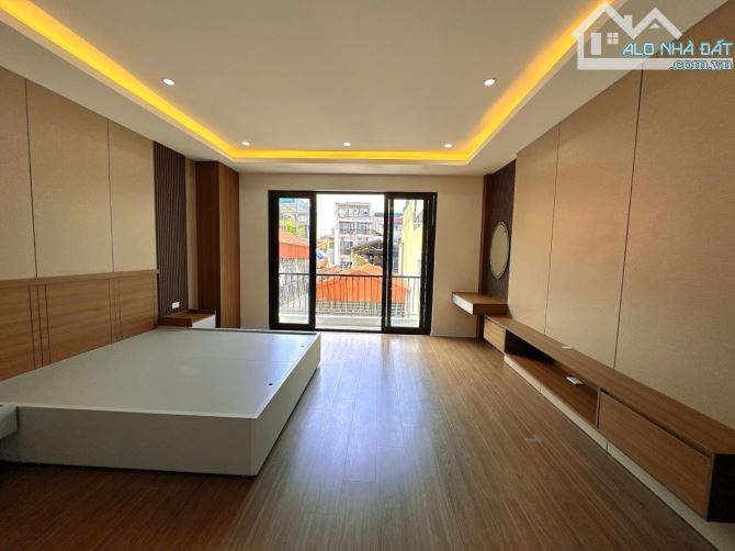 BÁN NHÀ PHÂN LÔ VƯƠNG THỪA VŨ – 45M² – 6 TẦNG – GARA Ô TÔ – THANG MÁY – 16.7 TỶ - 2