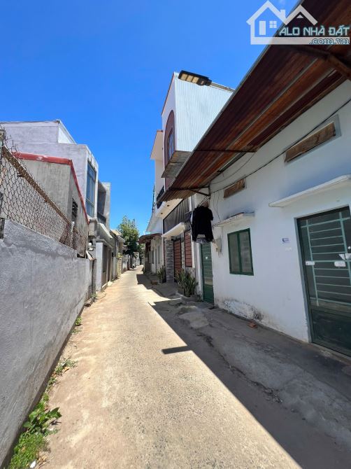 LÔ THÔ CƯ 2 MẶT ĐƯỜNG TRƯỚC SAU HẺM NƠ TRANG GƯH - 2 Tỷ 180 Triệu - 2