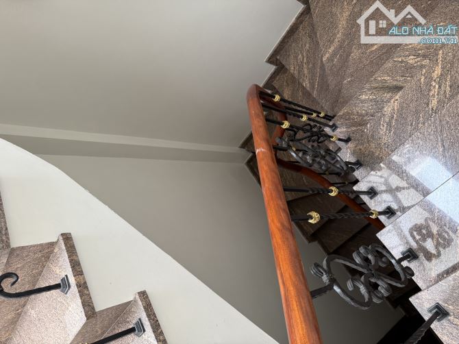 BÁN GẤP TOÀ NHÀ NGÕ 19 LIỄU GIAI, BA ĐÌNH 100m2 x 9 TẦNG 2 MẶT TIỀN - 2