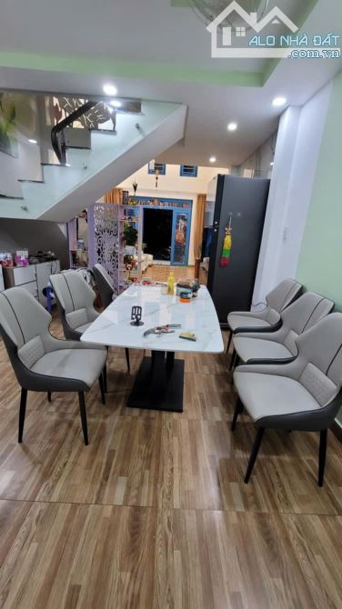 Nhà Gò Cát Phú Hữu – 59m² – 1 trệt 1 lửng 1 lầu – 5.2 tỷ - 2