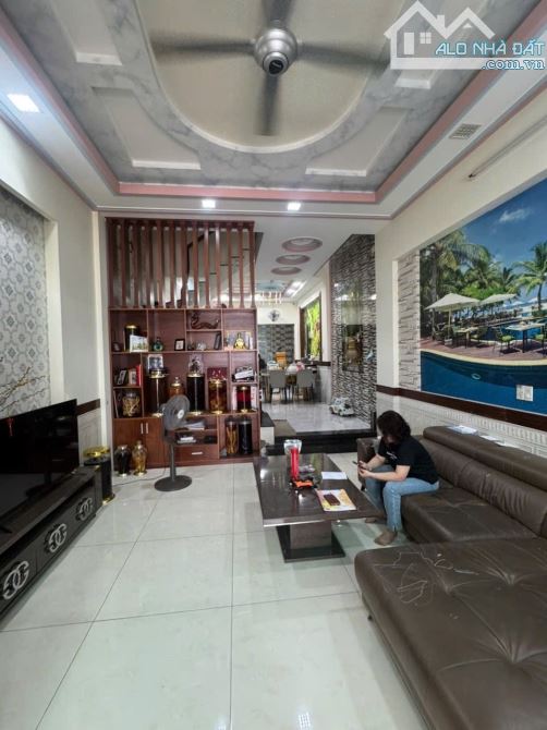 Hẻm xe tải thông vừa ở vừa kinh doanh, gần Quang Trung, 78m2 ngang 4.7M 4PN 5WC, SHR - 2