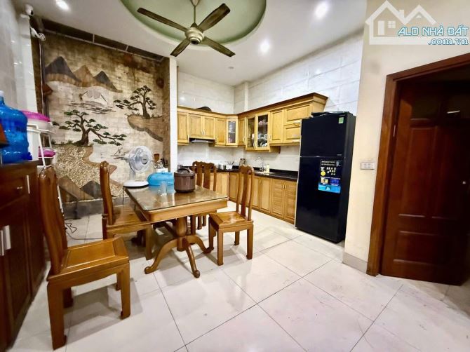 BÁN NHÀ HÀO NAM – 51M² – 6 TẦNG – 8 PHÒNG CHO THUÊ – THOÁNG TRƯỚC SAU – 11.7 TỶ - 2