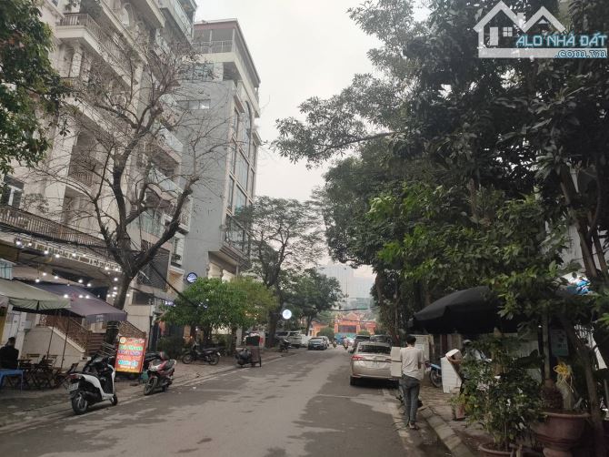 Bán căn hộ 2 ngủ, sổ đỏ, chung cư ngõ 28 Xuân La, Tây Hồ chỉ 3,2 tỷ - 2