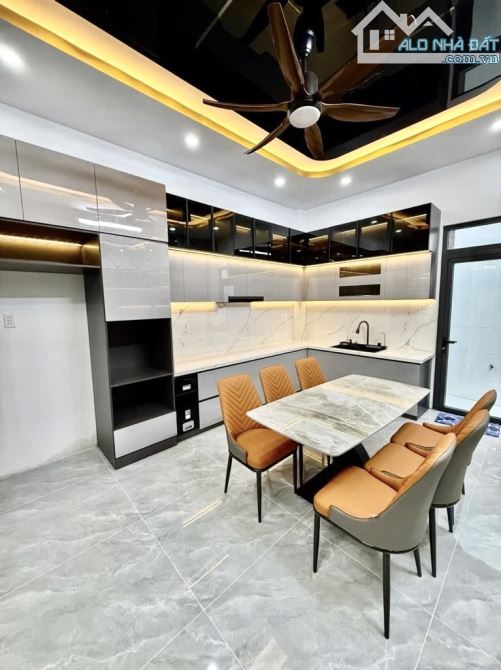 Nhà Phố 3 Tầng - Gần Trung Tâm Quận 7 - 4x16 - Nhỉnh 5 Tỷ - 2
