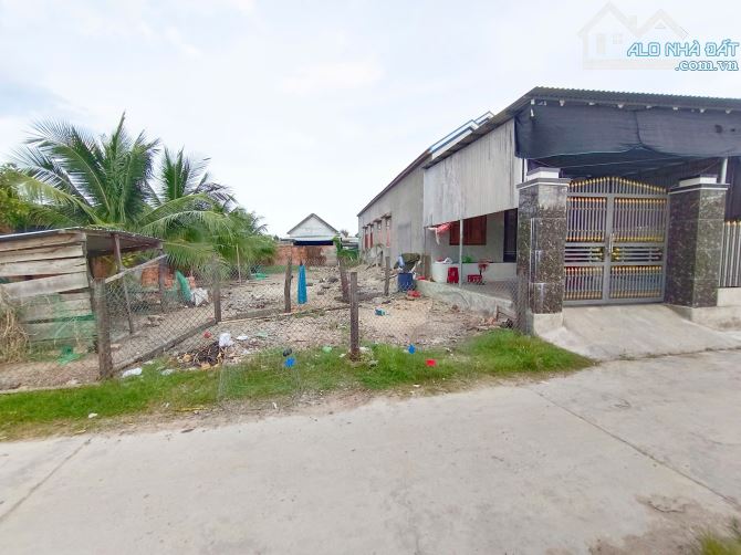 Đất rộng có thể xây nhà trọ 373m2 Full Thổ giá rẻ - 2