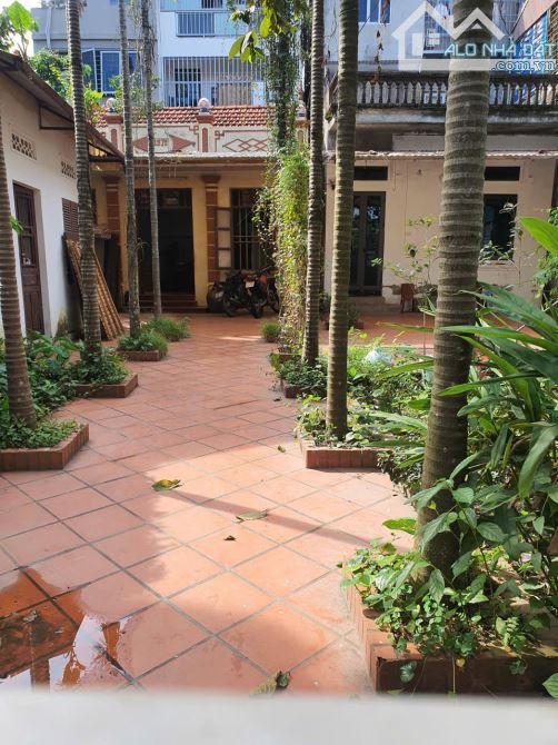 Siêu Phẩm Trung Tâm Thanh Trì, D.Tích gần 350m2, ÔTô Ngủ Trong Nhà, Giá Đầu Tư - 2