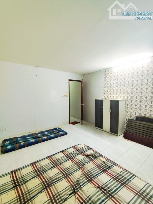 SÁT MT NGUYỄN THÔNG - QUẬN 3 HẺM BA GÁC GẦN 3M - 48M NGANG 4M x 12- CHỈ 5.5 TỶ. - 2