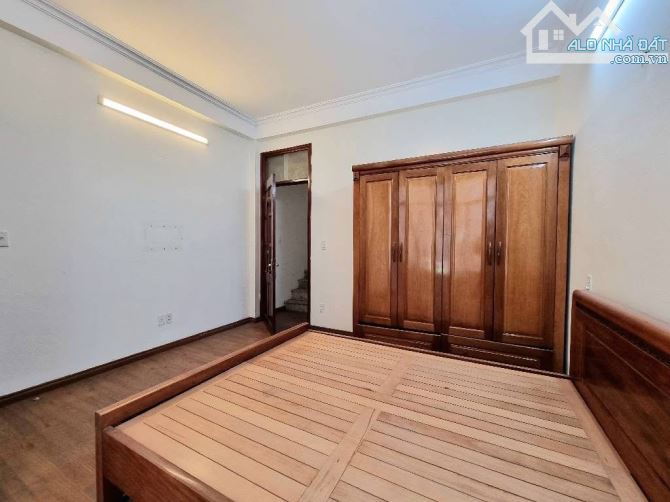 Bán nhà Tự Khoát - Ngũ Hiệp, 33m2 x 5 tầng, 4 ngủ, đầy đủ công năng, gần chợ - 2