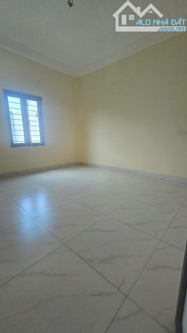 Bán nhà Thọ Am - Liên Ninh, 41m2 x 4 tầng, 30m ra trục chính ô tô tránh, 50m bãi gửi xe, N - 2