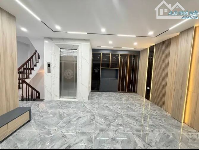 BÁN NHÀ THẠCH BÀN, LONG BIÊN, CẠNH AEON, 45m2, Mt 5.5m, 6 tầng, Gara, Thang máy, 11.45tỷ. - 2