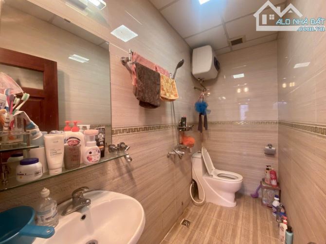 Cơ hội sở hữu ngay căn nhà đẹp, giá tốt, nằm tại khu vực Phúc Lợi – Long Biên, DT: 76m2, g - 2