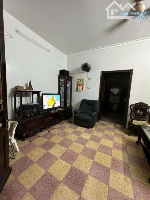 Mặt phố Đê La Thành 81m2, 3 tầng, lô góc mặt tiền 6m, 37 tỷ kinh doanh đỉnh, chuyên đồ gỗ - 2