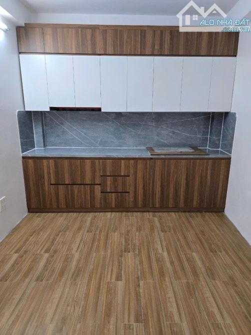 HIẾM NHÀ  TRƯỜNG CHINH - NGÕ THÔNG GẦN PHỐ - 31M 5 TẦNG CHỈ 7,7 TỶ - 2