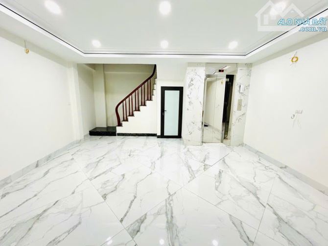 💥TRƯƠNG ĐỊNH - BẠCH MAI - 40M2X5T - 9 TỶ - MẶT TIỀN RỘNG - 3 BƯỚC Ô TÔ - THANG MÁY - 2