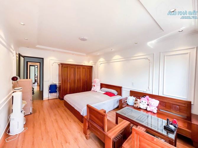 Bán nhà mặt phố khu Đông Nam Cường, TP Hải Dương, 81m2, 3 tầng, 4 ngủ, mt 4.5m, hè 5m - 2