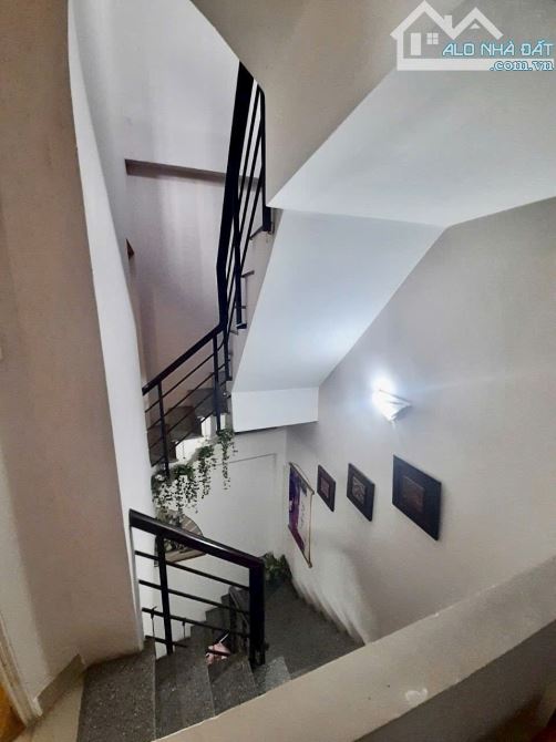 HXH nhựa Nguyễn Hữu Cảnh giáp Q.1! Bán nhà (4x16m) 5 tầng mới cứng - 5PN Master - 2