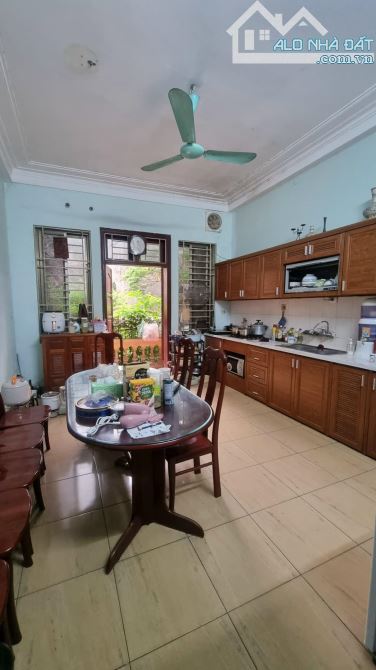 Bán nhà Trần Bình-Nguyễn Hoàng, phân lô ôtô tránh, 70m2 mặt tiền gần 5m giá 18,5 tỉ có TL - 2