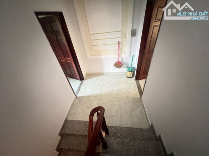 NHÀ BÁN: KHU PHÂN LÔ HOÀNG DIỆU 2_ 4 TẦNG, 60M2_ KHÔNG GIAN YÊN TĨNH, SẠCH SẼ_ GIÁ 10 TỶ - 2