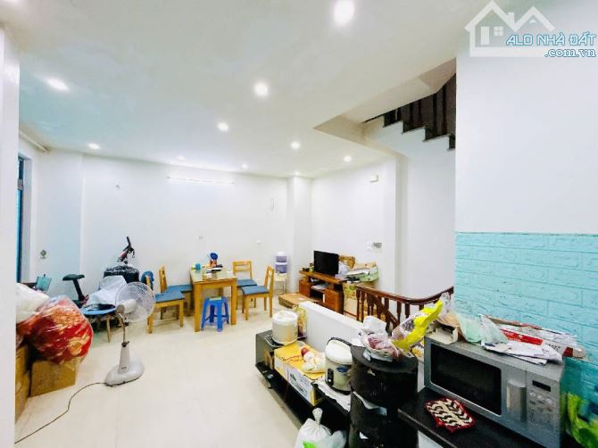 CẦU GIẤY – MẶT NGÕ THÔNG KD – LÔ GÓC – GẦN PHỐ – GIÁ ĐẦU TƯ - 60M - 5 TẦNG - NHỈNH 11 TỶ - 2