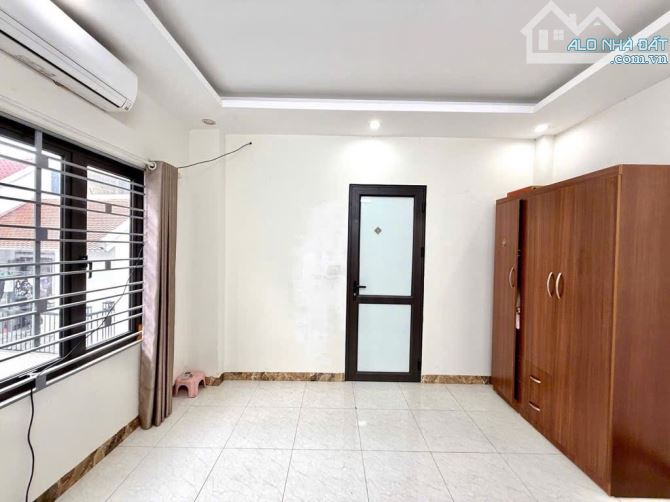 BÁN NHÀ MỚI ĐẸP TRẦN THÁI TÔNG- CẦU GIẤY 5 TẦNG - 3 NGỦ ĐỦ CÔNG NĂNG - 7,5 TỶ - 2