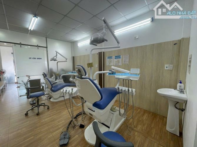 🏠🏠NHÀ MẶT TIỀN NGUYỄN TẤT THÀNH, TP HUẾ - 2