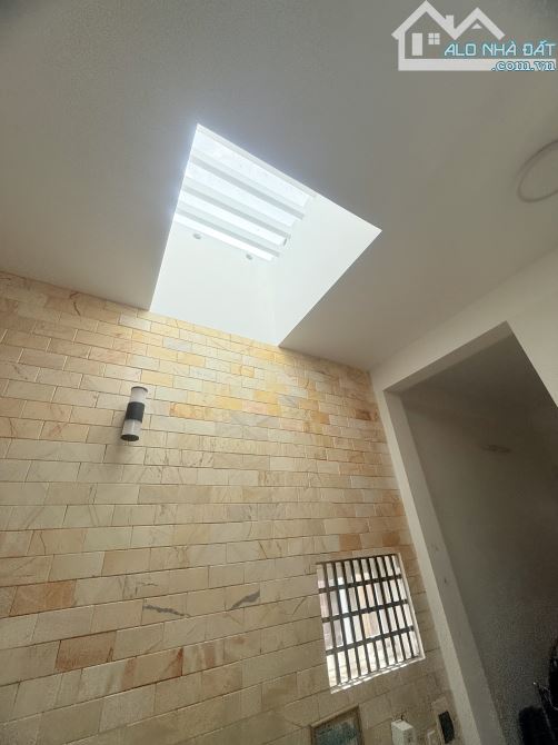 NHÀ MẶT TIỀN PHAN ĐĂNG LƯU – 100M² - 4 TẦNG - GẦN DỰ ÁN TOÀ THÁP 70 TẦNG – 18.5 TỶ - 4