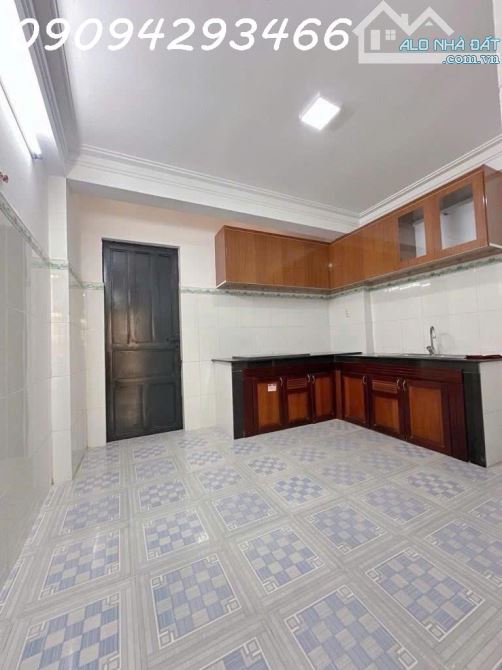 6,2 TỶ - QUẬN 7 - HẺM XE HƠI - SỔ HỒNG RIÊNG - ĐƯỜNG HUỲNH TẤN PHÁT - 3