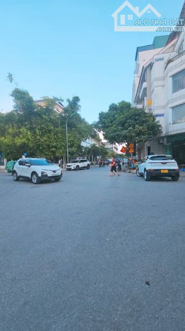 LK Tổng Cục 5- 70m- 4 tầng - 24 tỷ-PHÂN LÔ VỈA HÈ Ô TÔ TRÁNH ĐỖ NGÀY ĐÊM - 3