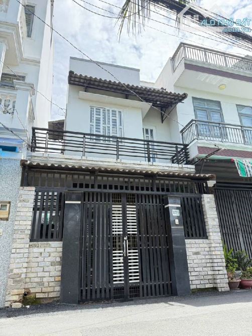 BÁN NHÀ TẶNG ĐẤT P.11 GÒ VẤP - HẺM XE HƠI - SÁT MẶT TIỀN - 2 TẦNG ĐÚC - 73M2 - CHỈ 6.8 TỶ - 3