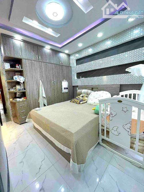 BÁN NHÀ HẺM XE HƠI THÔNG SÁT MT NGUYỄN THỊ NHỎ KHU CƯ XÁ LỮ GIA 4 TẦNG 112M2 GIÁ 20.X TỶ - 3