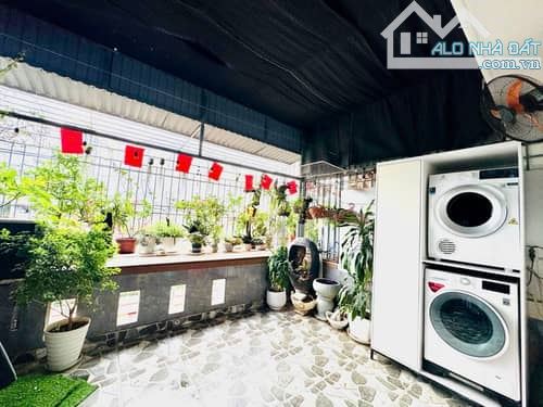 BÁN NHÀ ĐẸP KHU TRUNG TÂM HÀNH CHÍNH QUẬN NAM TỪ LIÊM 37M - MẶT TIỀN 4.65M - 3