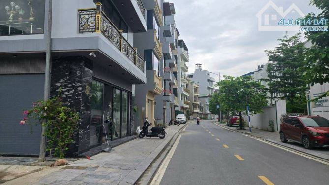 🏠Đầu phố LÊ TRỌNG TẤN - HÀ ĐÔNG - Kinh doanh sầm uất - xe đỗ trong nhà - 3
