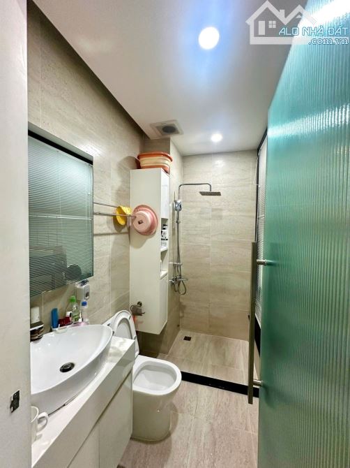 BÁN NHÀ HẺM Ô TÔ ĐƯỜNG KÊNH 19/5 74M2 4 TẦNG - 3