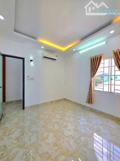 Bán nhà sổ hồng riêng hẻm 1716 Huỳnh Tấn Phát, NB, DT 5 x8m. 1 lầu. Giá 3,25 tỷ - 3