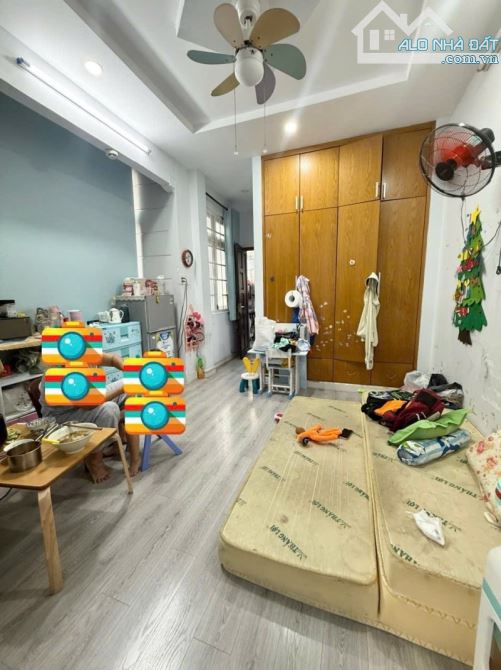GIẢM CHÀO 600TR, LÊ HỒNG PHONG QUẬN 5, NHÀ 5 TẦNG HẺM Ô TÔ 5M. - 3