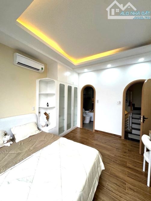 Bán nhà HẺM XE HƠI ĐỢI CỬA Trường Sa PN, 6T, full NT đẹp lung linh, nở hậu, chỉ 7.x tỷ - 3