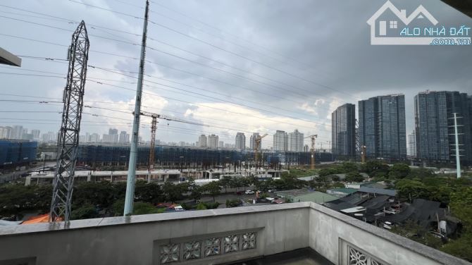 BIỆT THỰ SÂN VƯỜN SÁT KĐT Ciputra GIỮA LÒNG THỦ ĐÔ, MẶT TIỀN KHỦNG, ÔTÔ TẢI ĐỖ CỬA. THANG - 3